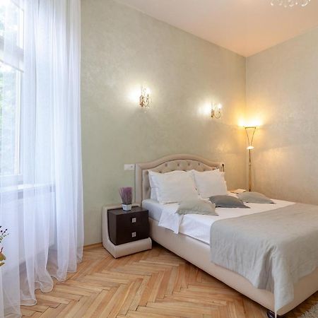 Alfa Apartments Levytskoho Lviv Kültér fotó