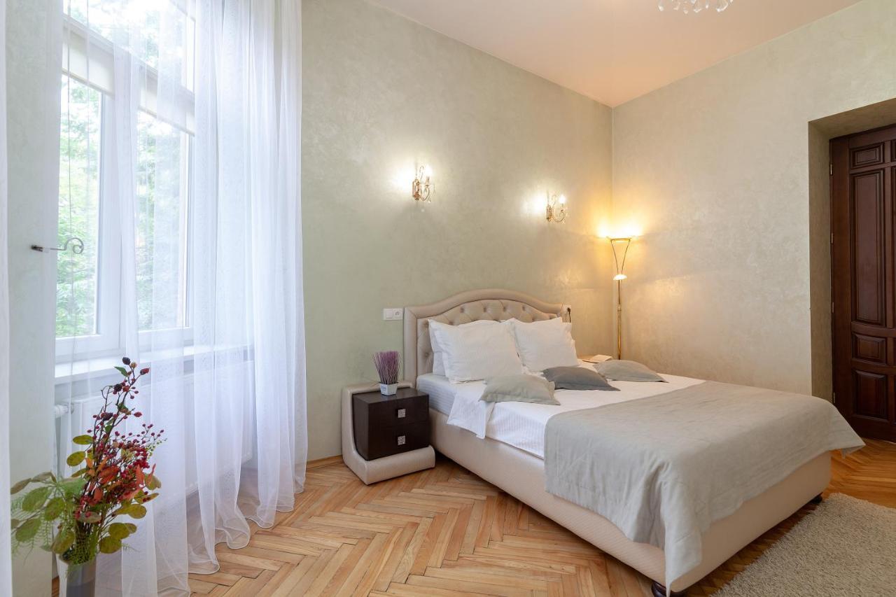 Alfa Apartments Levytskoho Lviv Kültér fotó