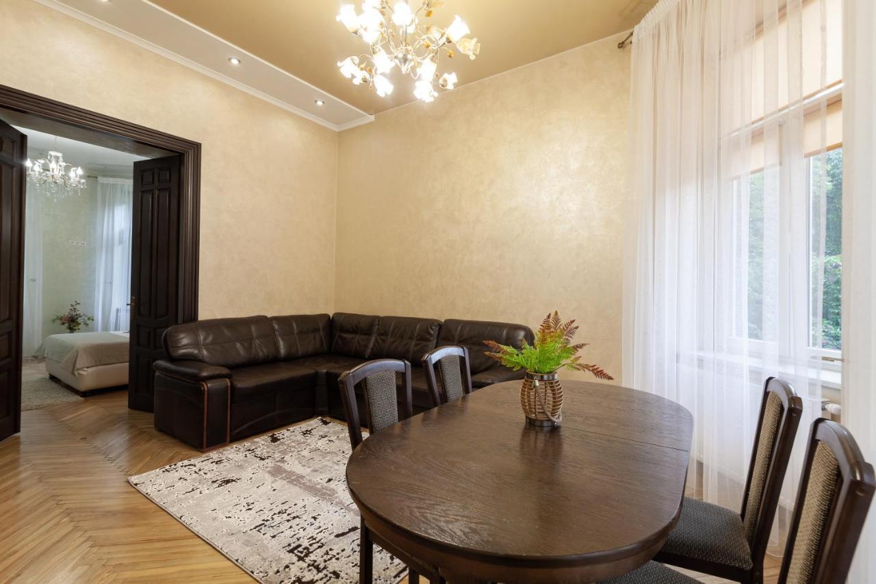 Alfa Apartments Levytskoho Lviv Kültér fotó