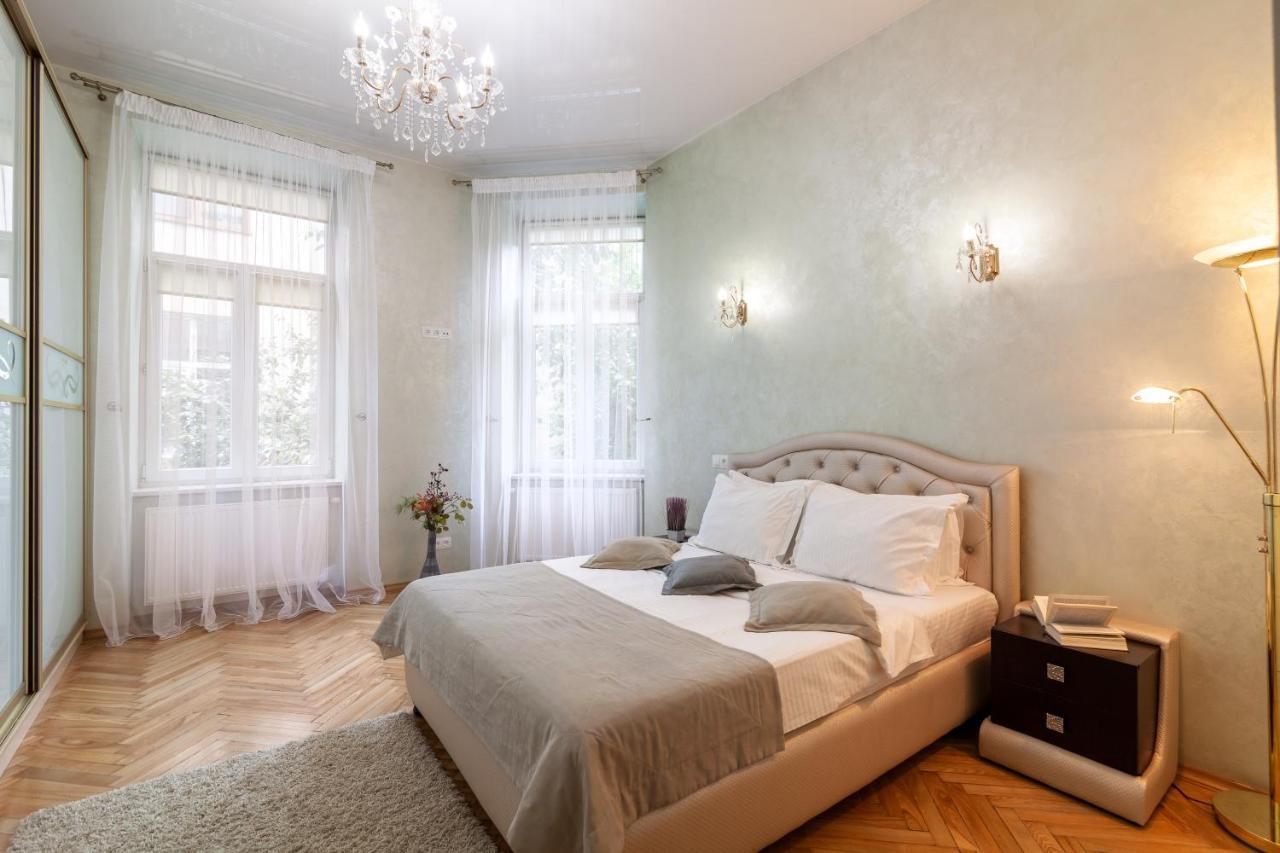 Alfa Apartments Levytskoho Lviv Kültér fotó