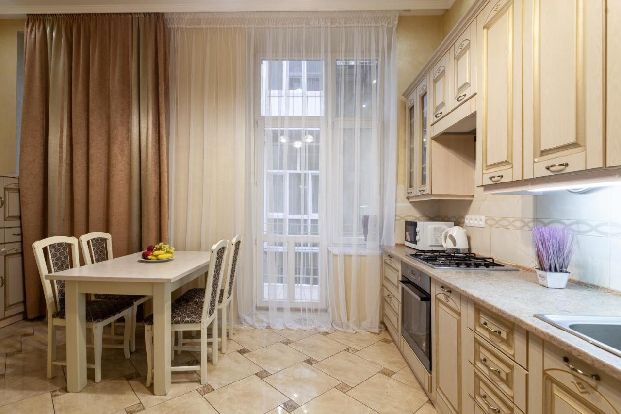 Alfa Apartments Levytskoho Lviv Kültér fotó