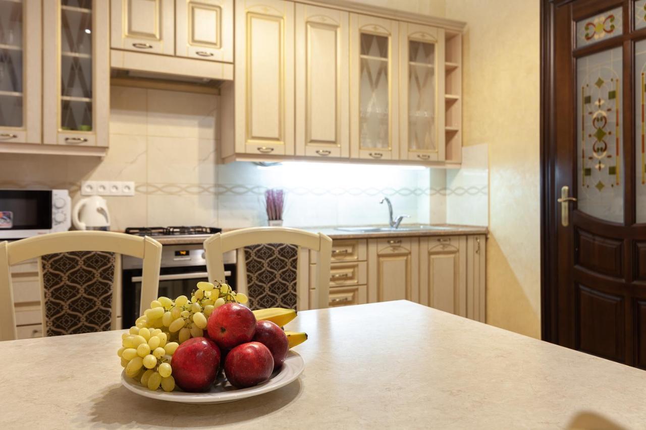 Alfa Apartments Levytskoho Lviv Kültér fotó
