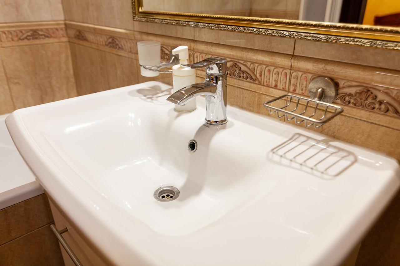 Alfa Apartments Levytskoho Lviv Kültér fotó